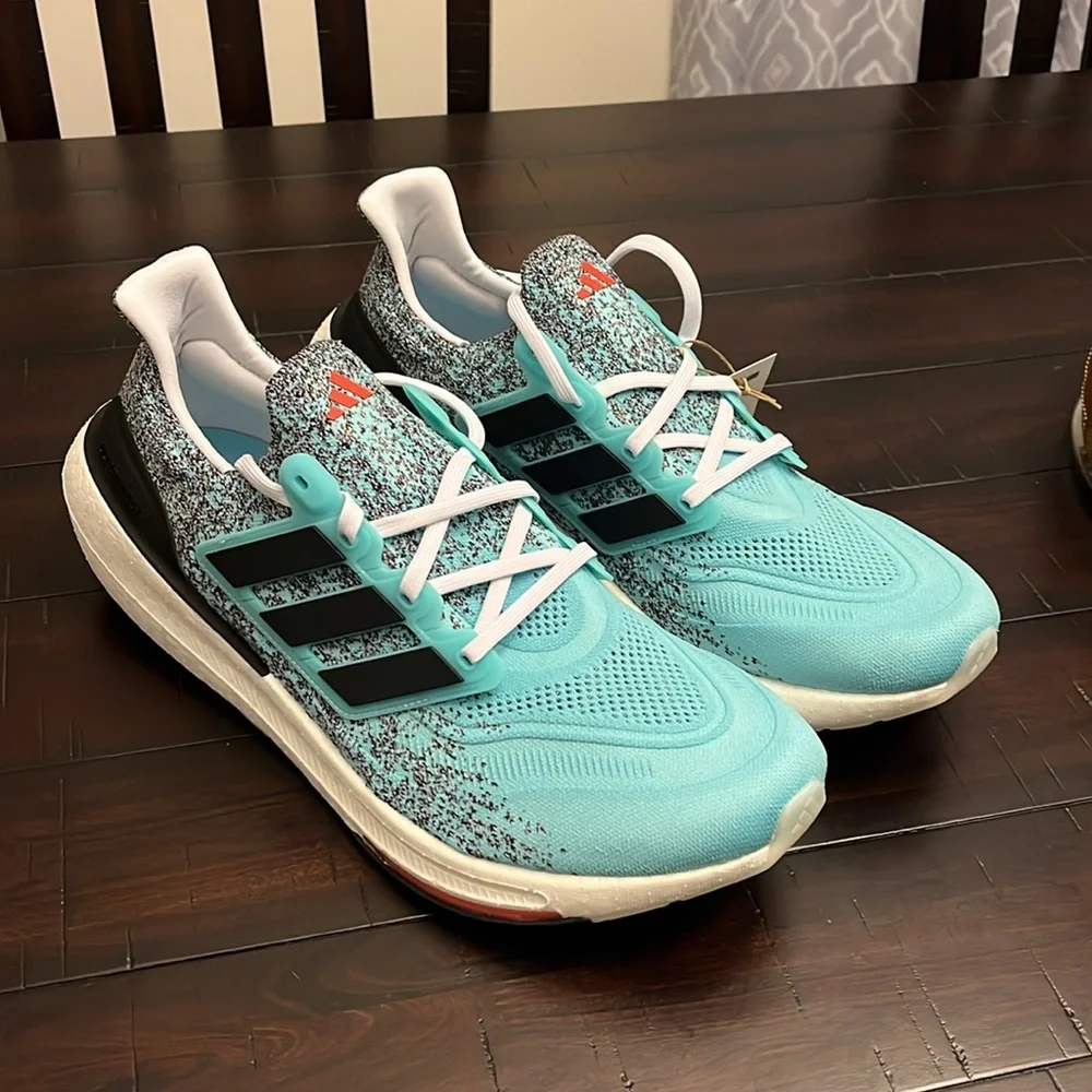 Adidas Ultraboost Light Boost Shoes Sneakers new Aqua IE1694 Mens Size 16